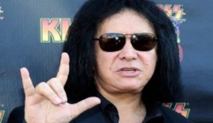 Kiss Goes Golfing Starring Gene Simmons (Golf Hack) Rom